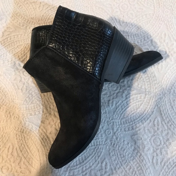 ▪️Simply Vera Vera Wang Ankle Boots - Picture 7 of 11